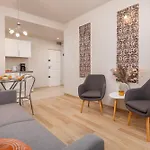 Apartment Seaside In The Woods With Balcony & 1 Bedroom By Renters Lukecin