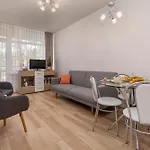 Apartment Seaside In The Woods With Balcony & 1 Bedroom By Renters