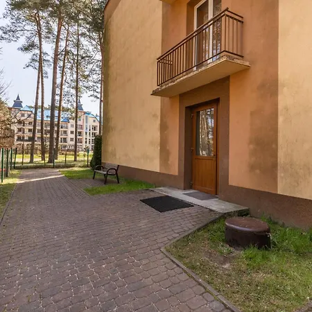 Seaside In The Woods With Balcony & 1 Bedroom By Renters *
