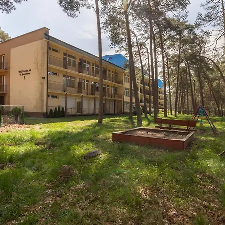 Apartment Seaside In The Woods With Balcony & 1 Bedroom By Renters