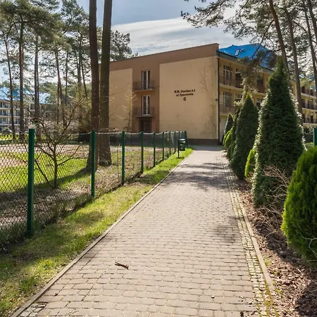 Seaside In The Woods With Balcony & 1 Bedroom By Renters *